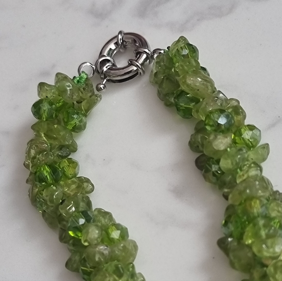 Chunky Peridot Stone Bracelet - Picture 3 of 3